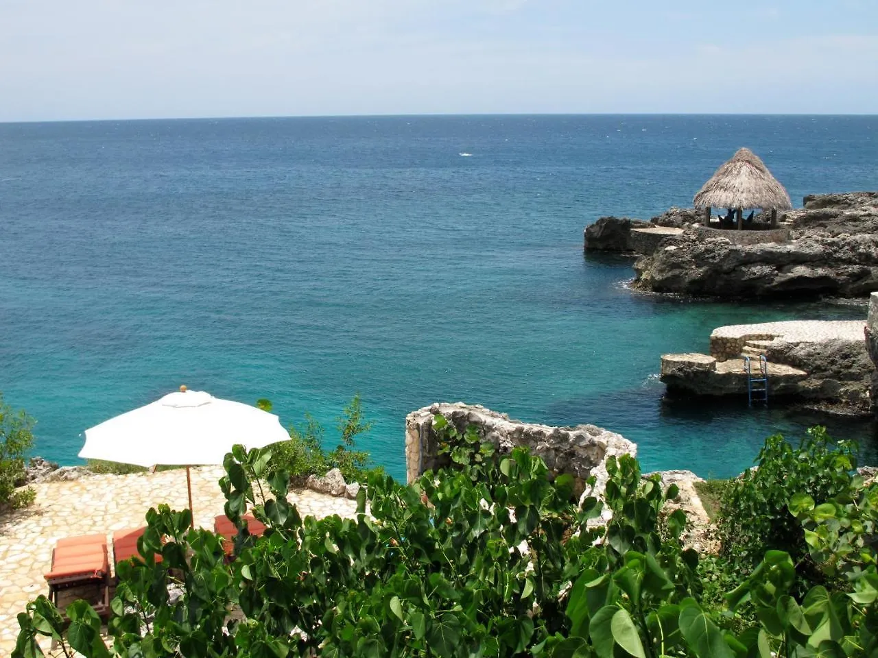 Tensing Pen Hotel Negril