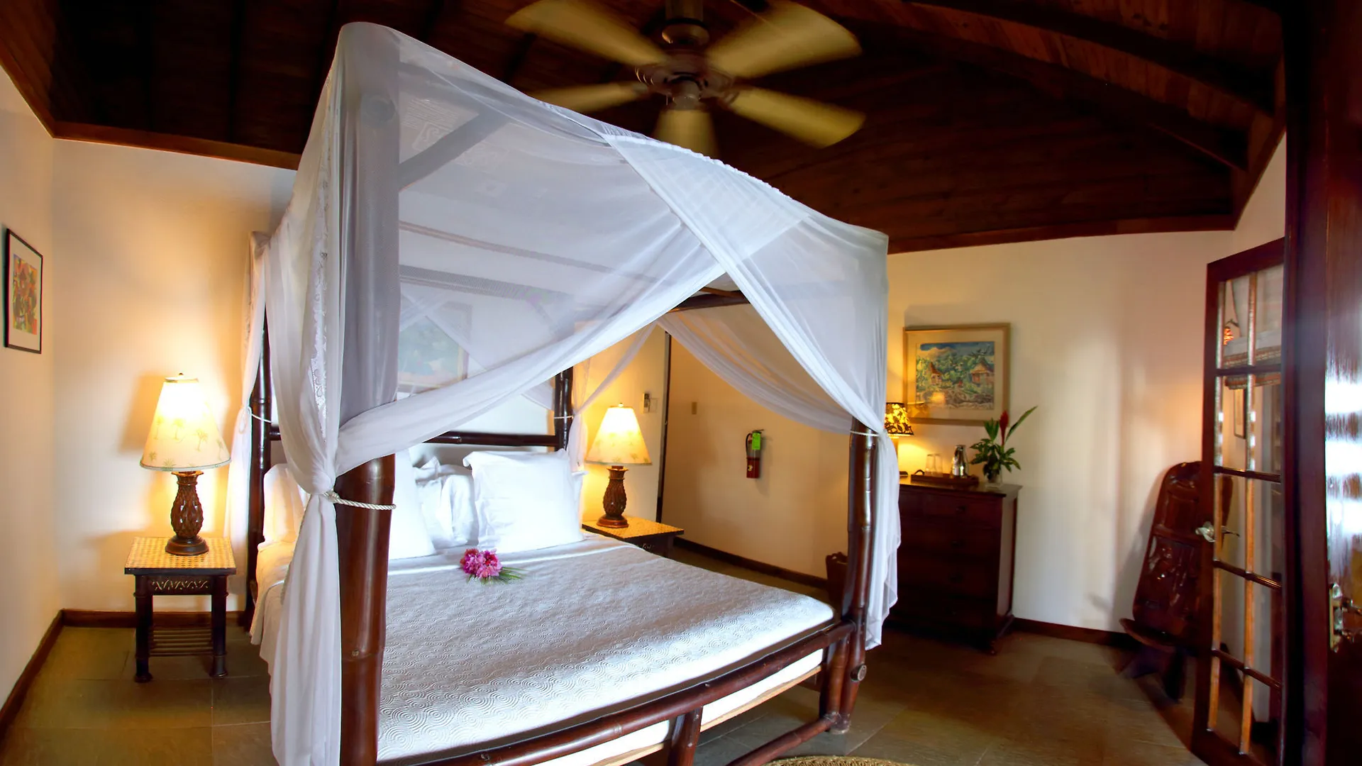 Tensing Pen Hotel Negril